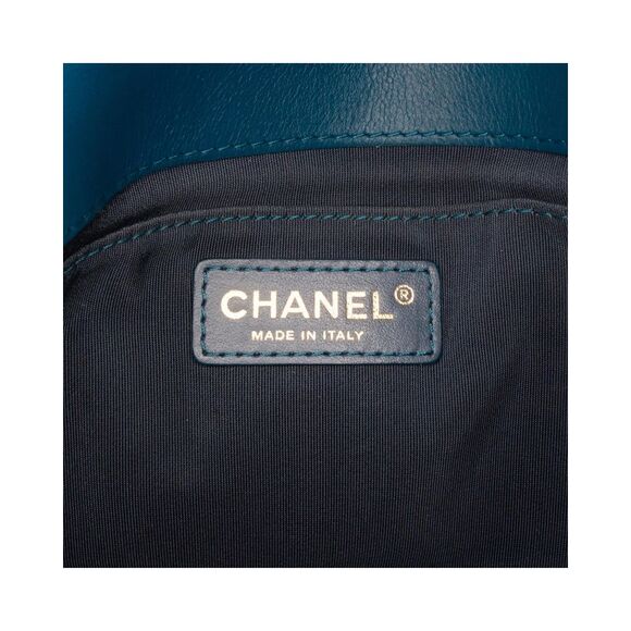 Pre Loved Chanel Quilted Lambskin Crossbody Women Blue Crossbody Bags - Picture 5 of 8